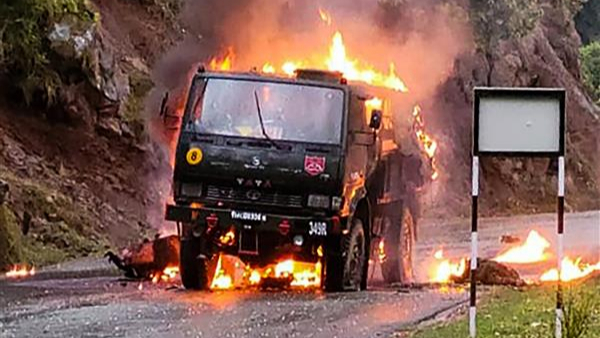 4 Army Men Martyred As Terrorists Attack Army Vehicles In Jammu & Kashmirs Poonch