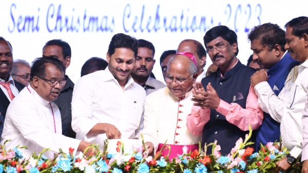 ys jagan participates semi-christmas celebrations in vijayawada, advanced greetings to christians