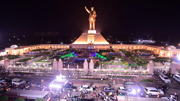 CM Jagan unveils the tallest Ambedkar statue, symbolizing social justice in Vijayawada