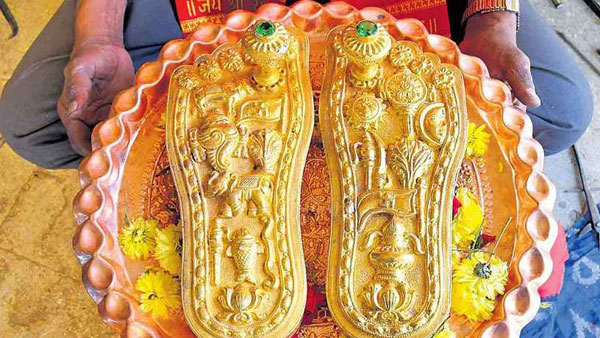 Ayodhya Ramayya padukalu are made in hyderabad