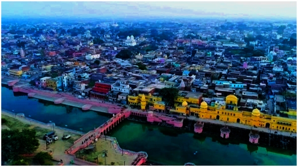 A huge cutout of Sri Ram has collapsed on the road in Bengaluru in the middle of the night