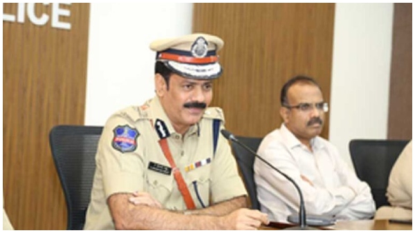 Hyderabad CP Kothakota Srinivas Reddy has transferred all the staff of Punjagutta police station at once
