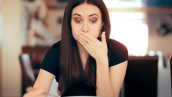  health tips: food poisoning reasons and symptoms; Who will suffer with frequent food poison!!