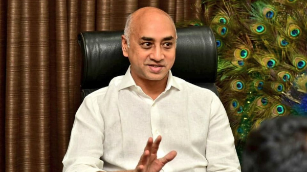 Big shock for TDP: Galla Jayadev good bye to politics!!