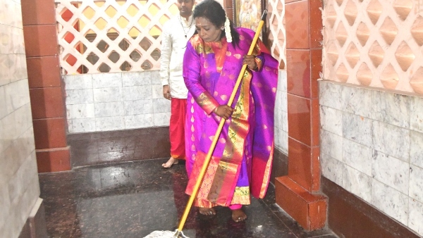 Ayodhya Ram Mandir: Guv Tamilisai participated in a cleanliness drive at Hanuman Temple Hyderabad