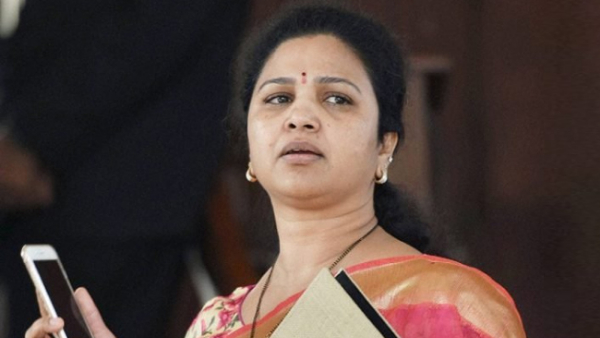  CM Jagan bumper offer to Butta Renuka..?