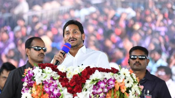 CM Jagan sesnational comments on oppostion alliances, launches Pension Hike at Kakinada