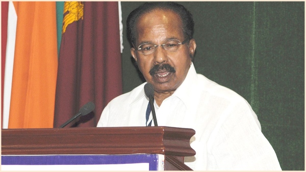 Former CM Virappa Moili accused Narendra Modi of performing puja in Ayodhya for 11 days without initiation.