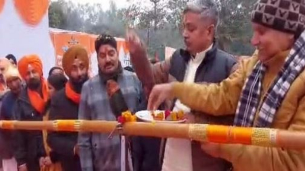 Ayodhya ram mandir: A Muslim family gifted worlds longest flute to ayodhya lord sri ram!!