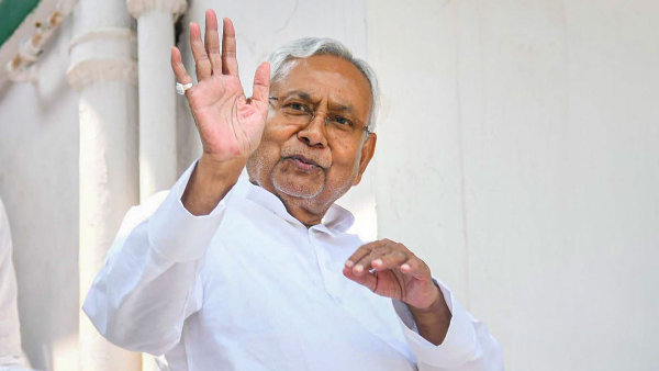 Bihar crisis: Nitish Kumar likely to resign Jan 28 and take oath as CM by evening