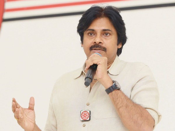  Pawan Kalyan slams YSRCP over the Kapu issue