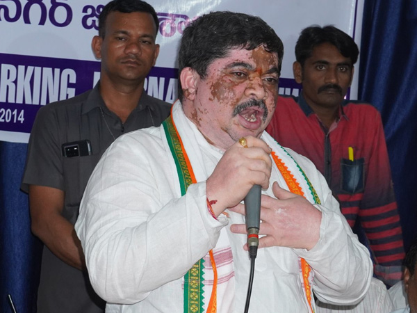 317 GO victims met BC, Transport Minister Ponnam Prabhakar