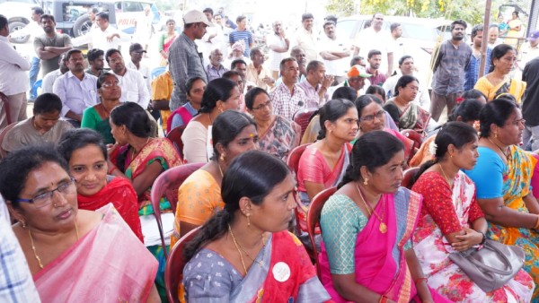 Praja palana program ends today.. telangana people hurry up!!