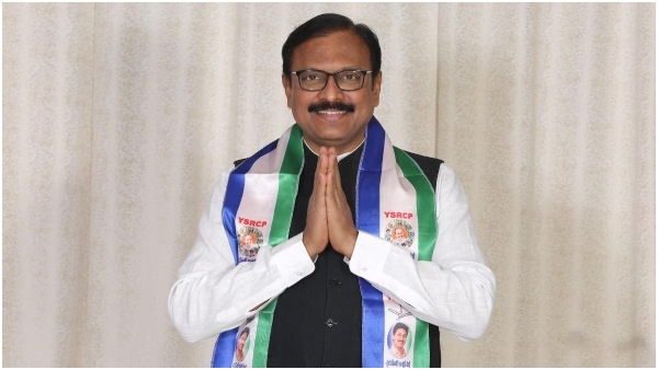 kurnool mp sanjeev kumar announced resignation to ysrcp and mp post also