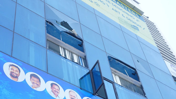 TDP-Janasena alliance: supporters were attacked on Vidadala Rajinis office in Guntur TDP-Janasena alliance: supporters were attacked on Vidadala Rajinis office in Guntur