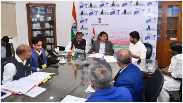 Revanth reddy meets Nitin Gadkari: Union government green signal for RRR south