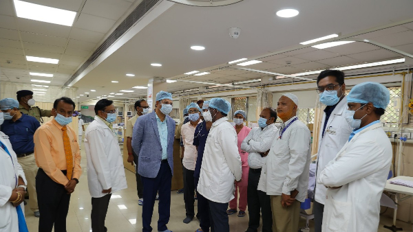 Attacks on staff: TSRTC MD VC Sajjanar serious warning