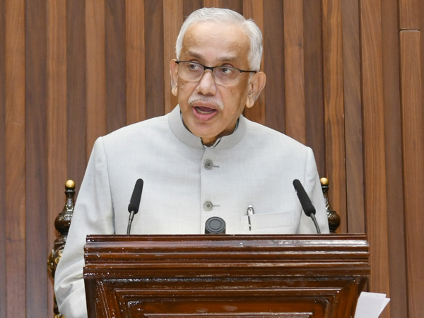 Governor Abdul Nazeer explains Govt Success in implementing Welfare and Development in Assembly speech