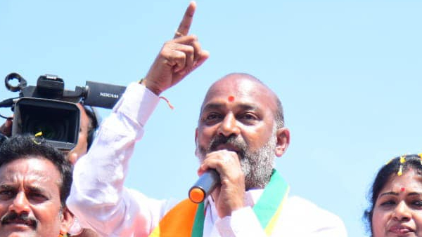 bandi sanjay explains about his comments on ponnam prabhakar.