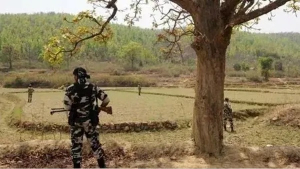 CAF commander axed to death by Maoists in Bijapur, Chhattisgarh.