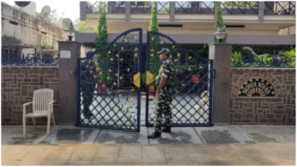 ED officials raided the residence of Bellary City MLA Nara Bharat Reddy and seized many documents. ED officials raided the residence of Bellary City MLA Nara Bharat Reddy and seized many documents.