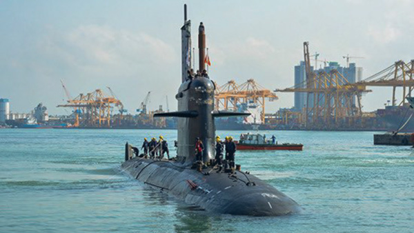 Before Chinas spy ship reaches Maldives.. Indian submarine to Sri Lanka; CLEAR WARNING!!