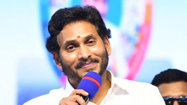 CM Jagan will visit New Delhi and is likely to meet PM Modi and home minister Amit Shah on 29th CM Jagan will visit New Delhi and is likely to meet PM Modi and home minister Amit Shah on 29th
