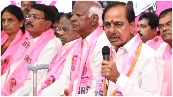 KCR announced a Public meeting to be held at Nalgonda on Feb 13