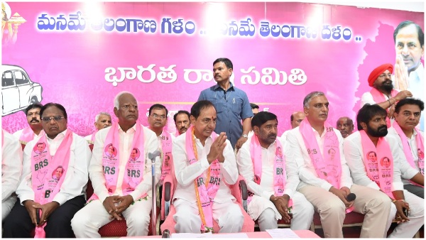 KCR announced a Public meeting to be held at Nalgonda on Feb 13