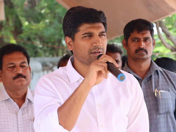 ysrcp mp lavu sri krishnadevaralus entry will make big changes in palnadu tdp