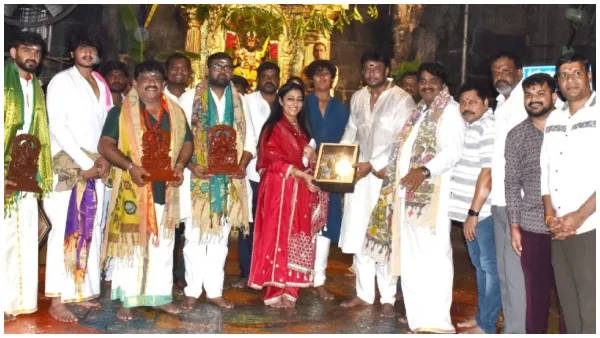 Hero Darshan who performed special pooja at Tirumala and Srikalahasti along with his family members Hero Darshan who performed special pooja at Tirumala and Srikalahasti along with his family members