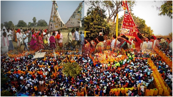 Medaram Jatara... Pagididdaraju, Jampanna left for Medaram!! Medaram Jatara... Pagididdaraju, Jampanna left for Medaram!!