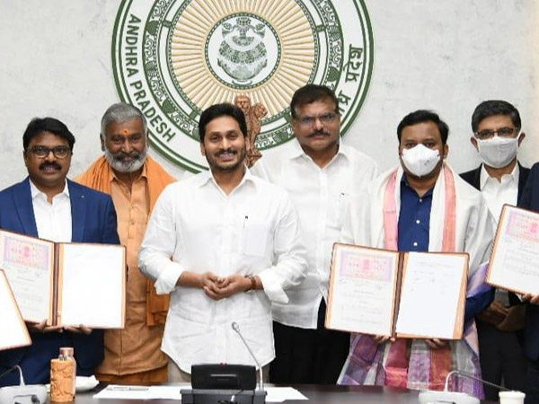 after helping YSR Cheyutha scheme, HUL collaborated for ap govts palm oil production