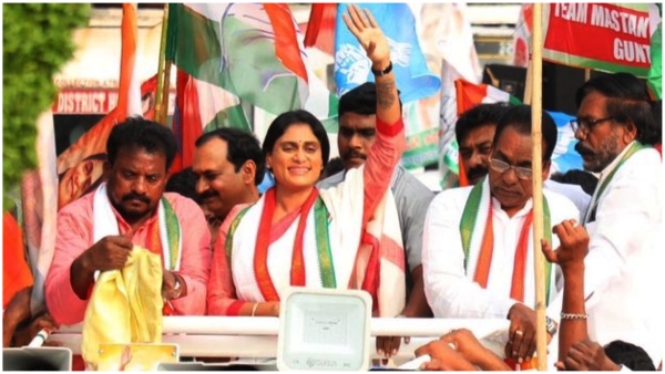 YS Sharmila protest as delhi platform for special status of ap!! YS Sharmila protest as delhi platform for special status of ap!!