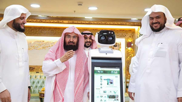 how artificial intelligence robots helping worshippers in saudi arabia s grand mosque