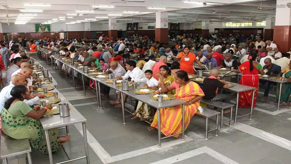 Attention to Srivari devotees Tokens are issued for free Annaprasada distribution