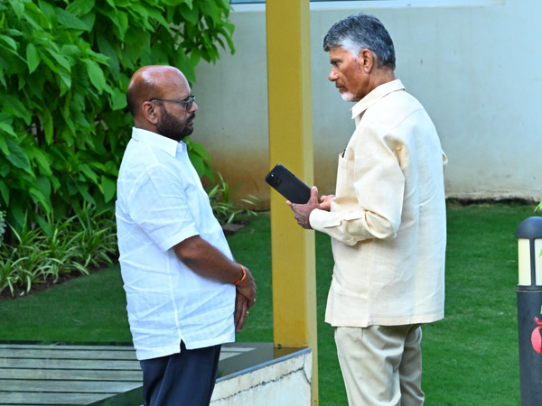 Former Pithapuram MLA SVSN Varma meets Chandrababu Naidu