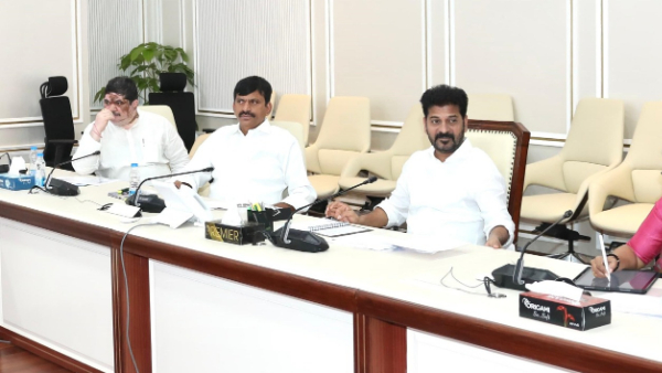 revanth reddy government key decession on indiramma housing scheme