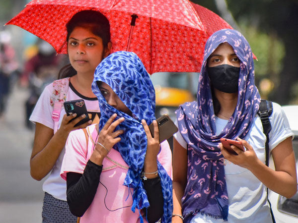 Alert 5 Days Temperature Rises In Telangana