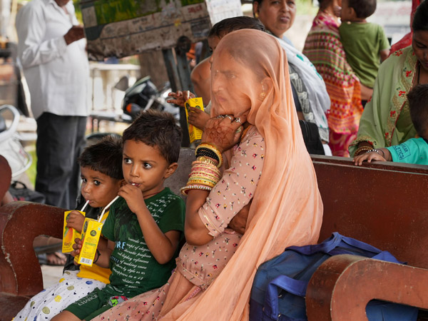 highest temperatures in andhrapradesh hot winds in these districts APSDMA alert