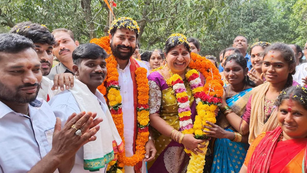 Husband is an MLC in YCP wife joined in TDP this is what happening in Sringavarapukota