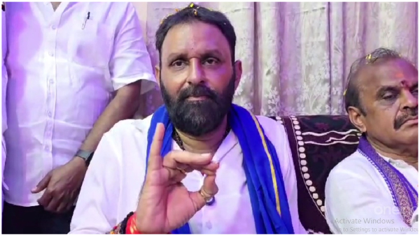 Former Minister Kodali Nani slams Chandrababu Naidu over Volunteers issue