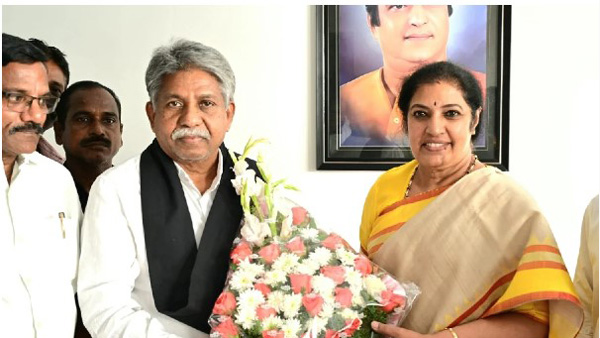 Manda Krishna Madiga meets ap bjp chief purandeswari