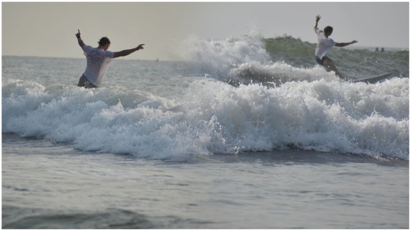 IPL 2024 DC vs CSK Mitchell Marsh and Tristan Stubbs surfing at Visakha beach
