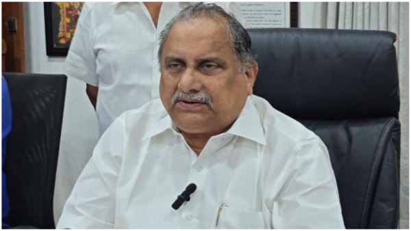 Mudragada announces his joining in YSRCP on 14th March to campaign in Elections