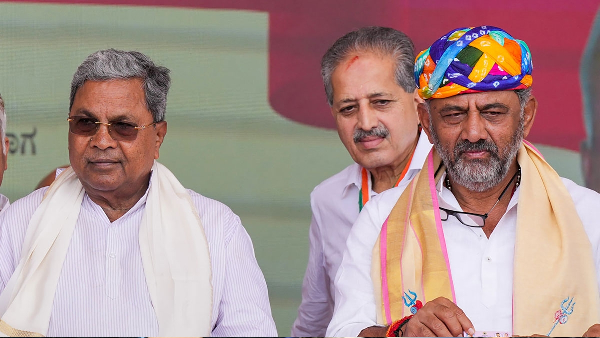 BJP high command s talks with former CM Sadananda Gowda failed BJP high command s talks with former CM Sadananda Gowda failed