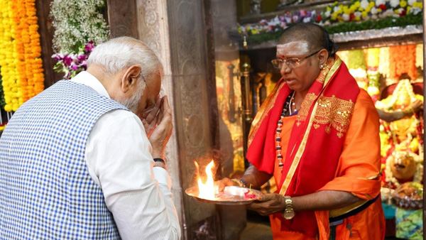 Prime Minister Narendra Modi visited Mahankali Ammavaru Temple Prime Minister Narendra Modi visited Mahankali Ammavaru Temple