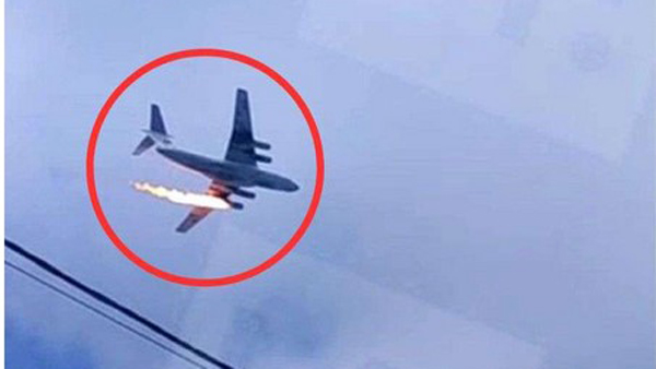 Russian military plane crashes after it turns into flames all personnel on board dead Russian military plane crashes after it turns into flames all personnel on board dead