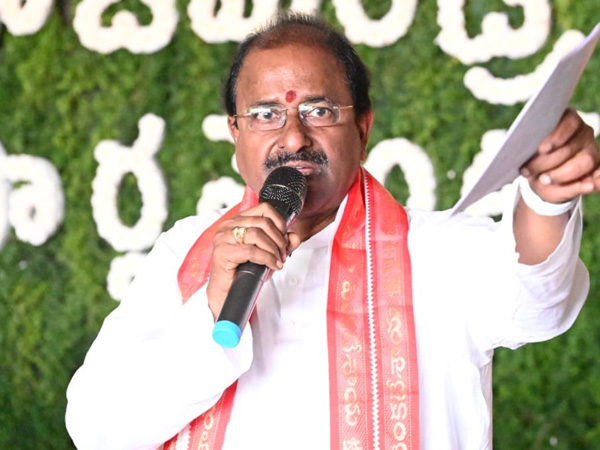 Senior APBJP leaders unhappy after Somu Veerraju and Vishnu Vardhan Reddy not getting ticket
