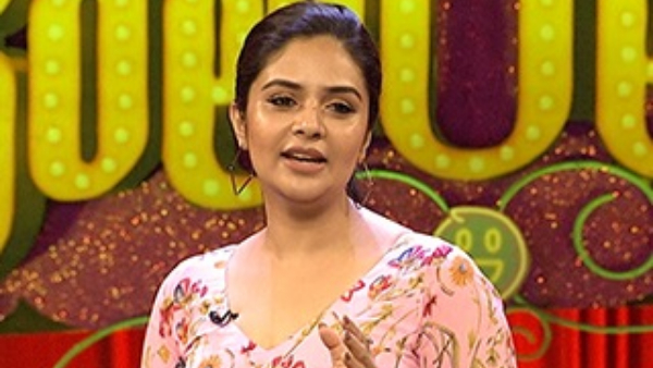 Anchor sreemukhi double meaning dialogue in dance 2 0 show Anchor sreemukhi double meaning dialogue in dance 2 0 show